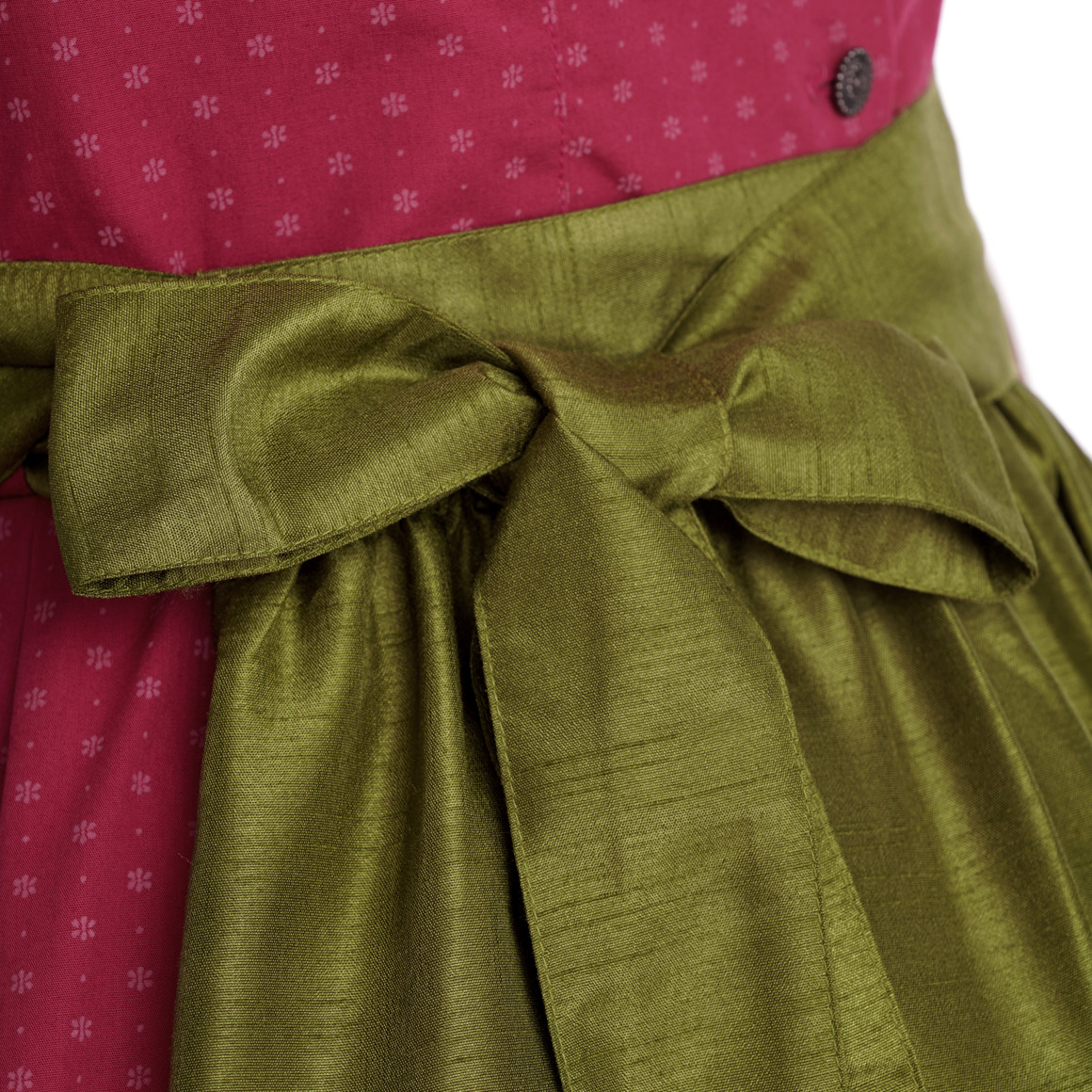 Damen Dirndl mit floralem Muster