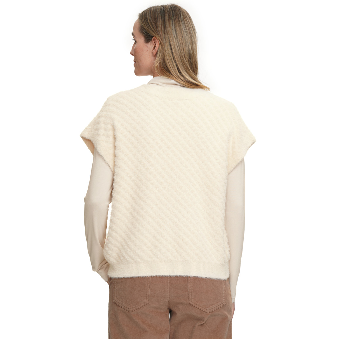 Gebreid damesgilet met knoopsluiting