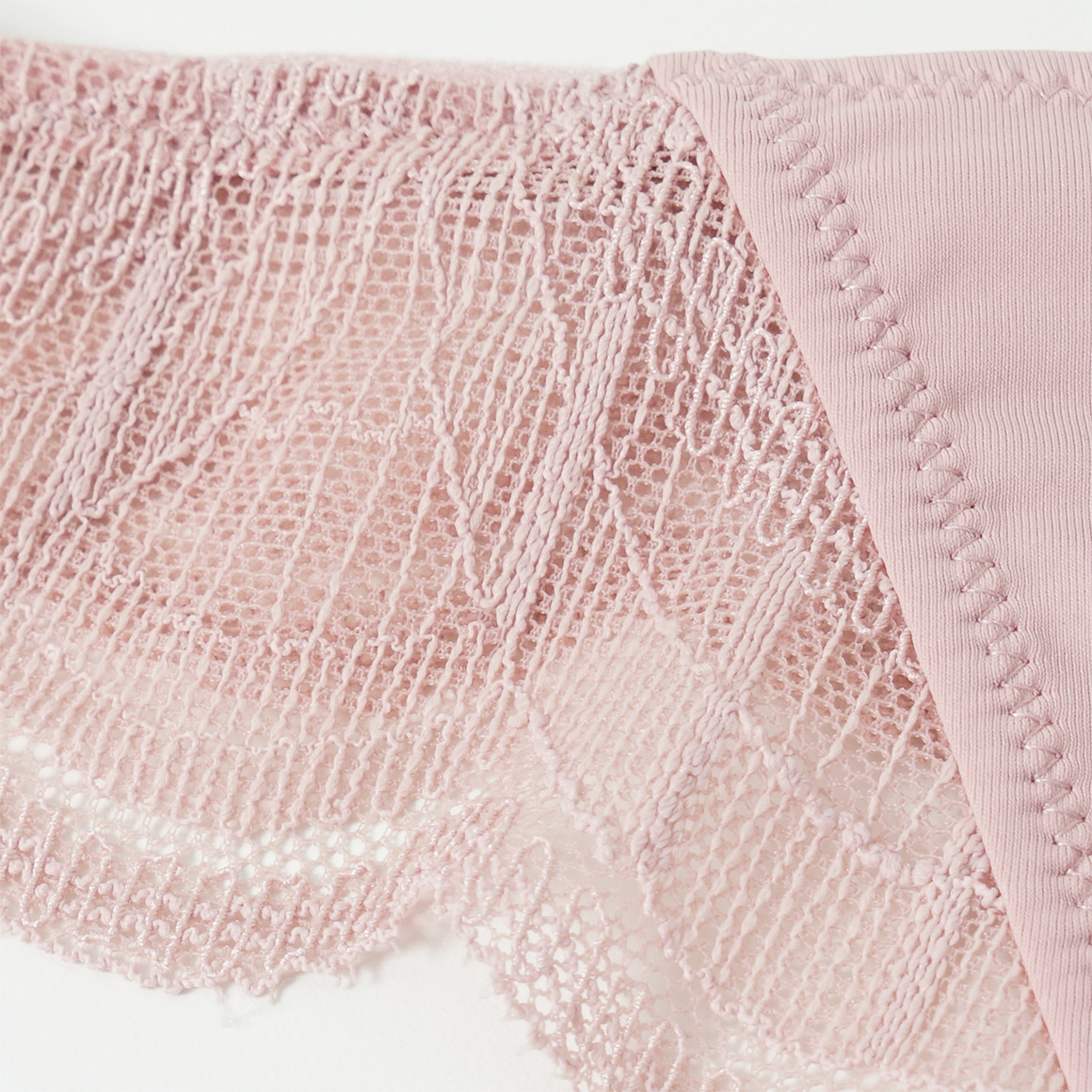 2 Damen Strings mit Spitze