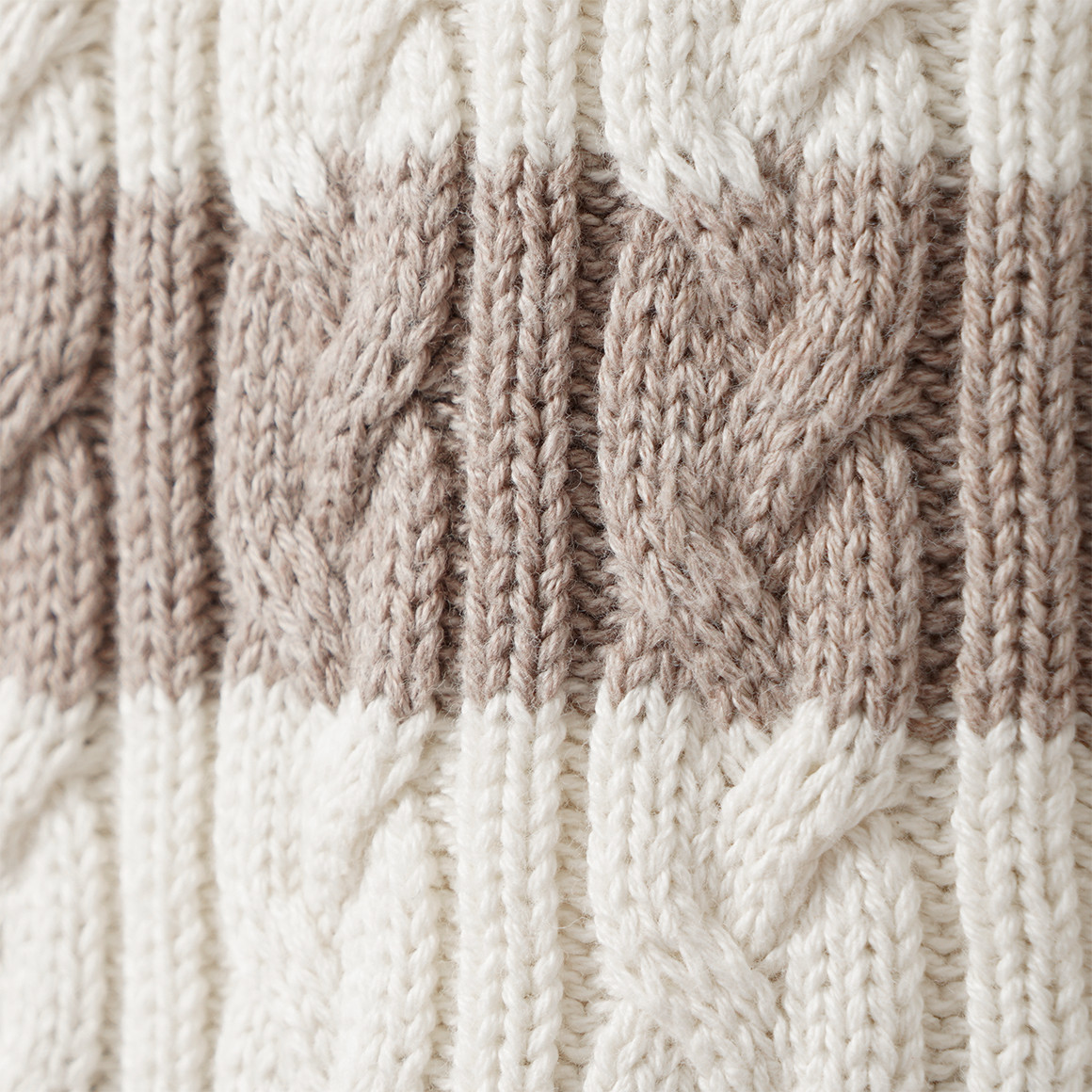 Baby Strick-Troyer mit Zopfmuster