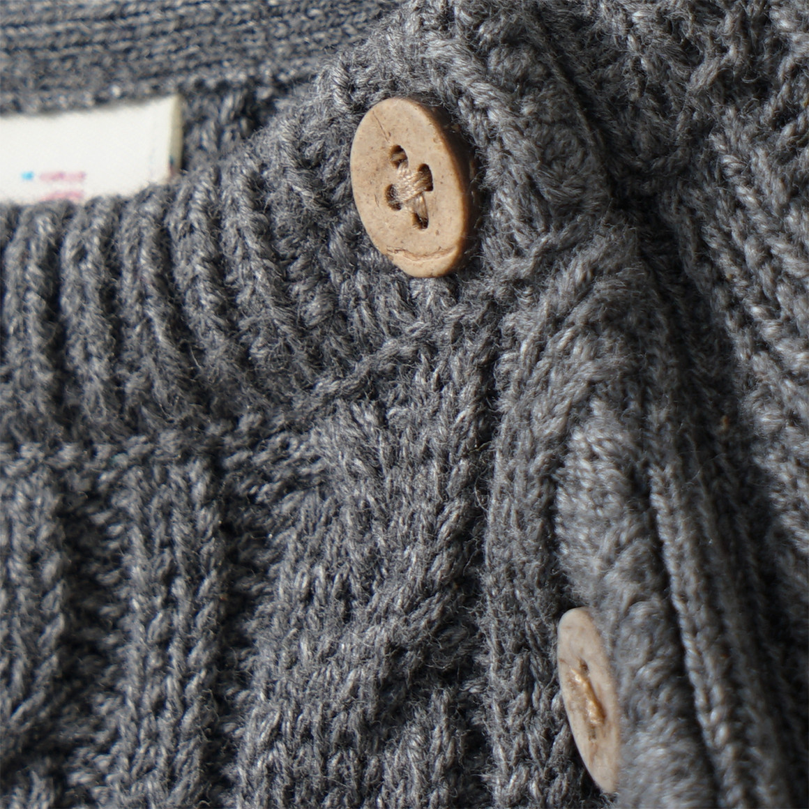 Newborn Pullover mit Zopfstrick