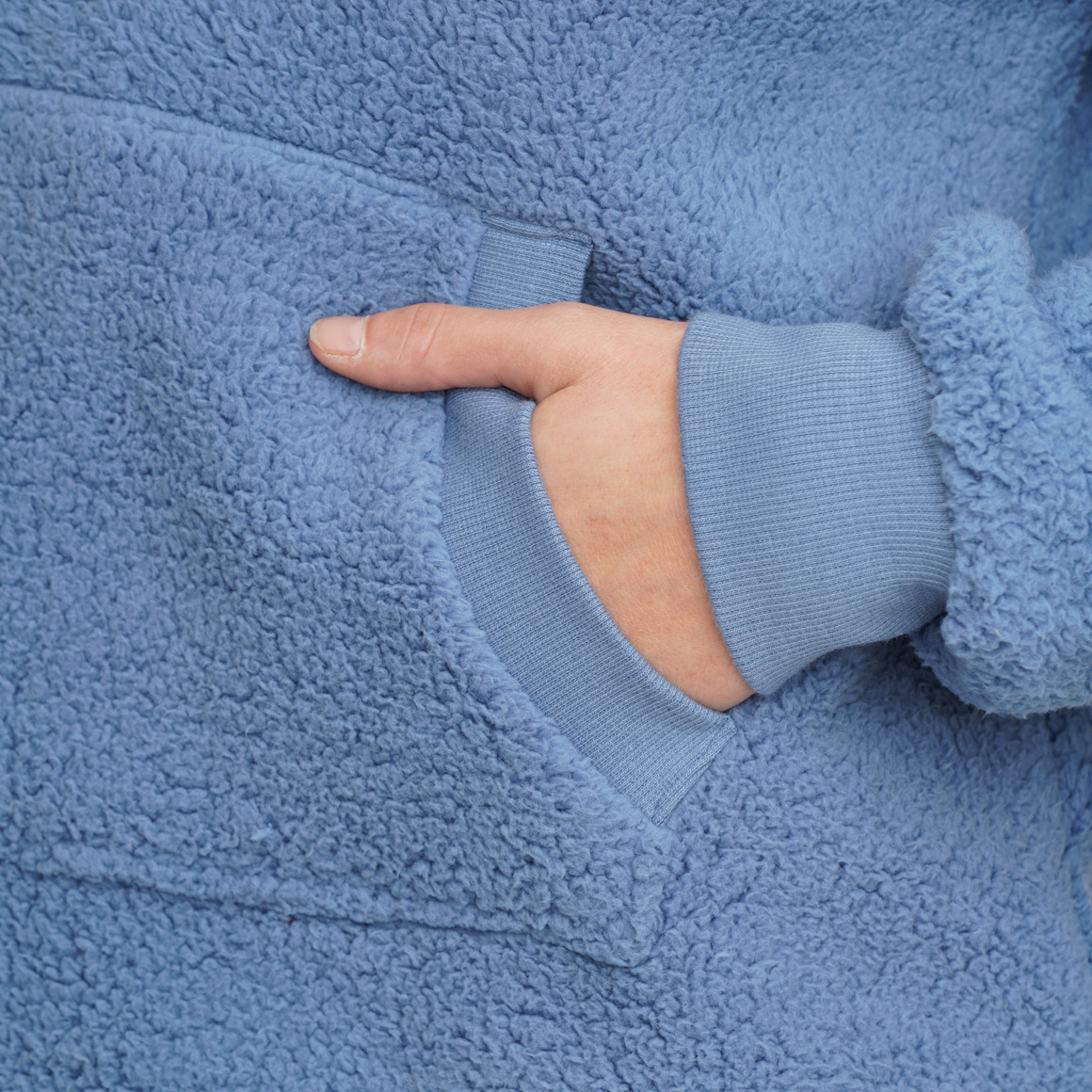 Dames hoodie gemaakt van teddy pluche