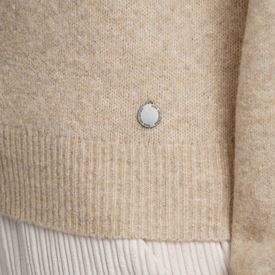 Damen Strickpullover mit floraler Applikation