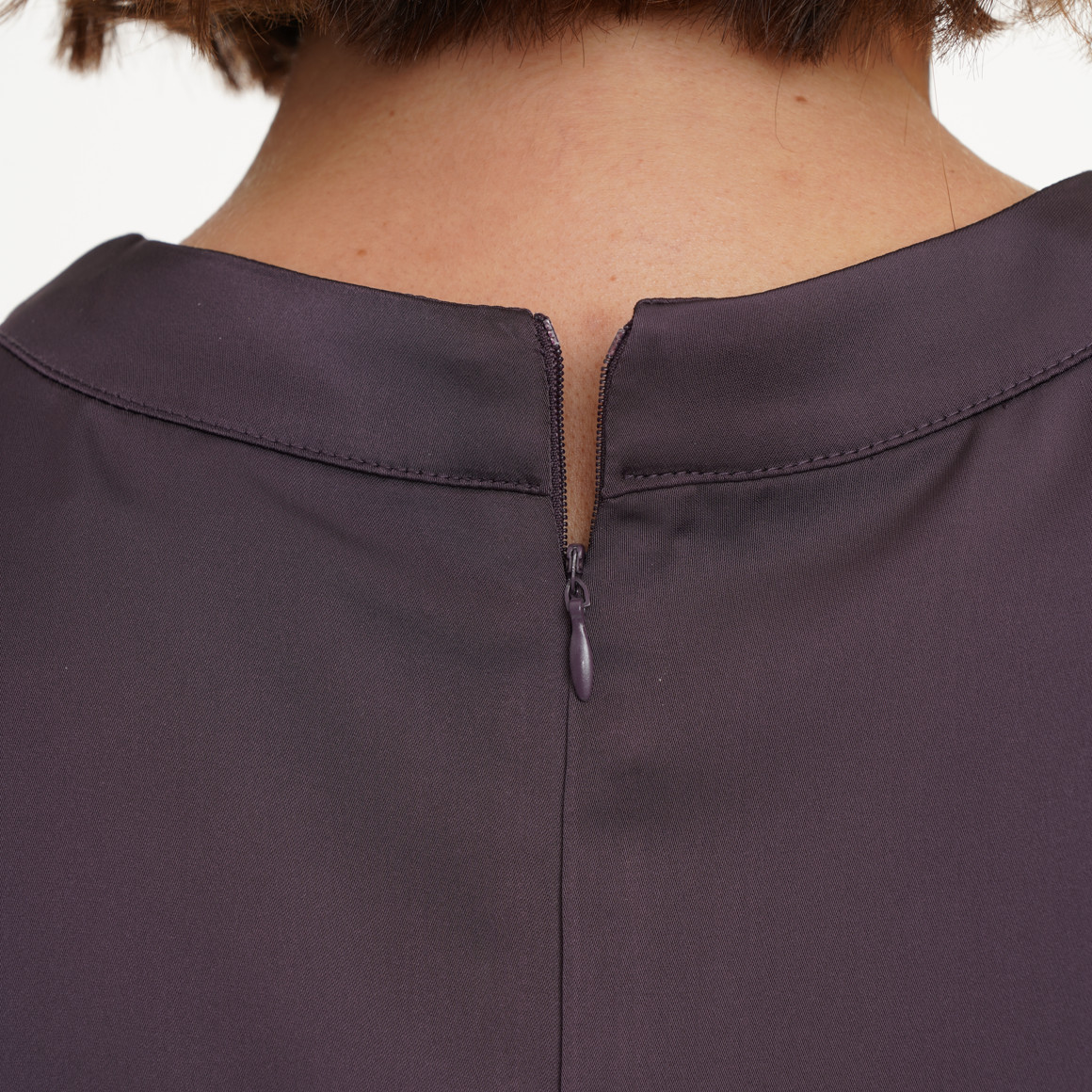 Damesblouse van satijn met plooidetail