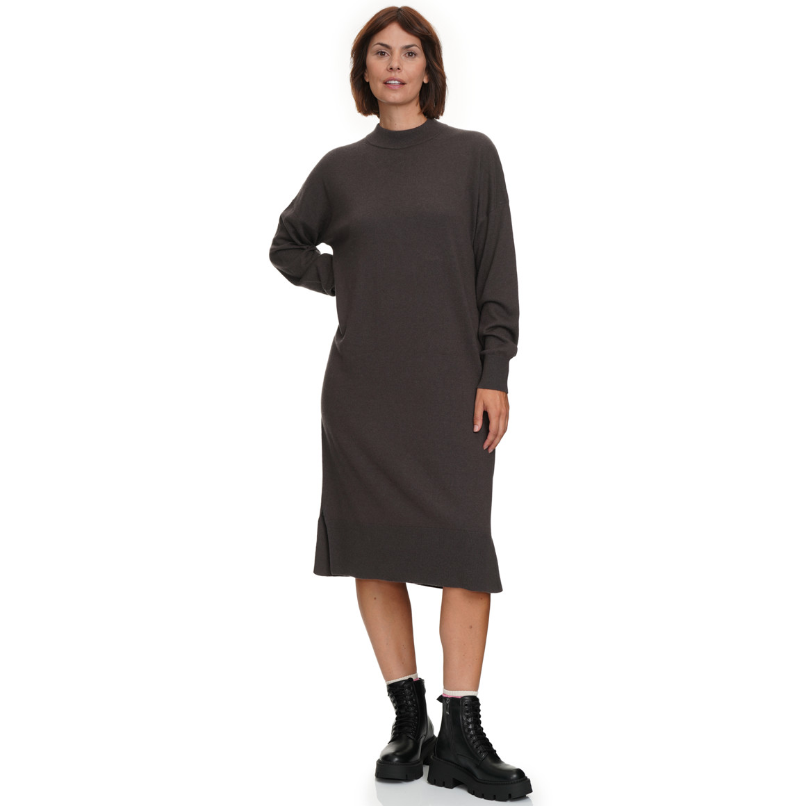 Wollen gebreide damesjurk met lange mouwen