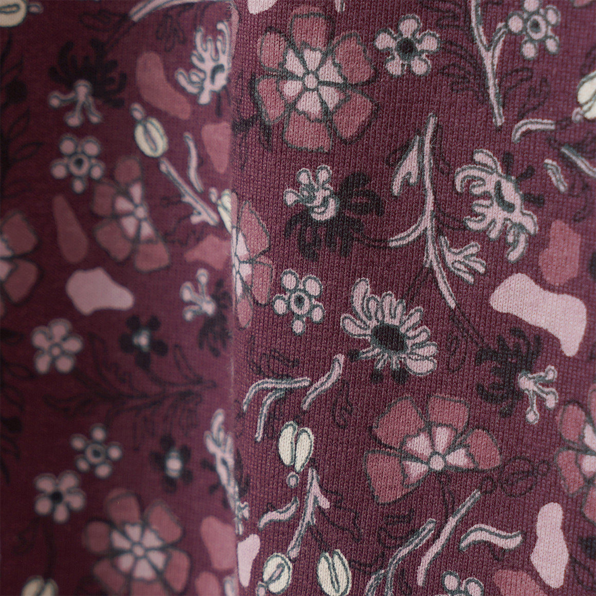 Mädchen Kleid mit Blümchen