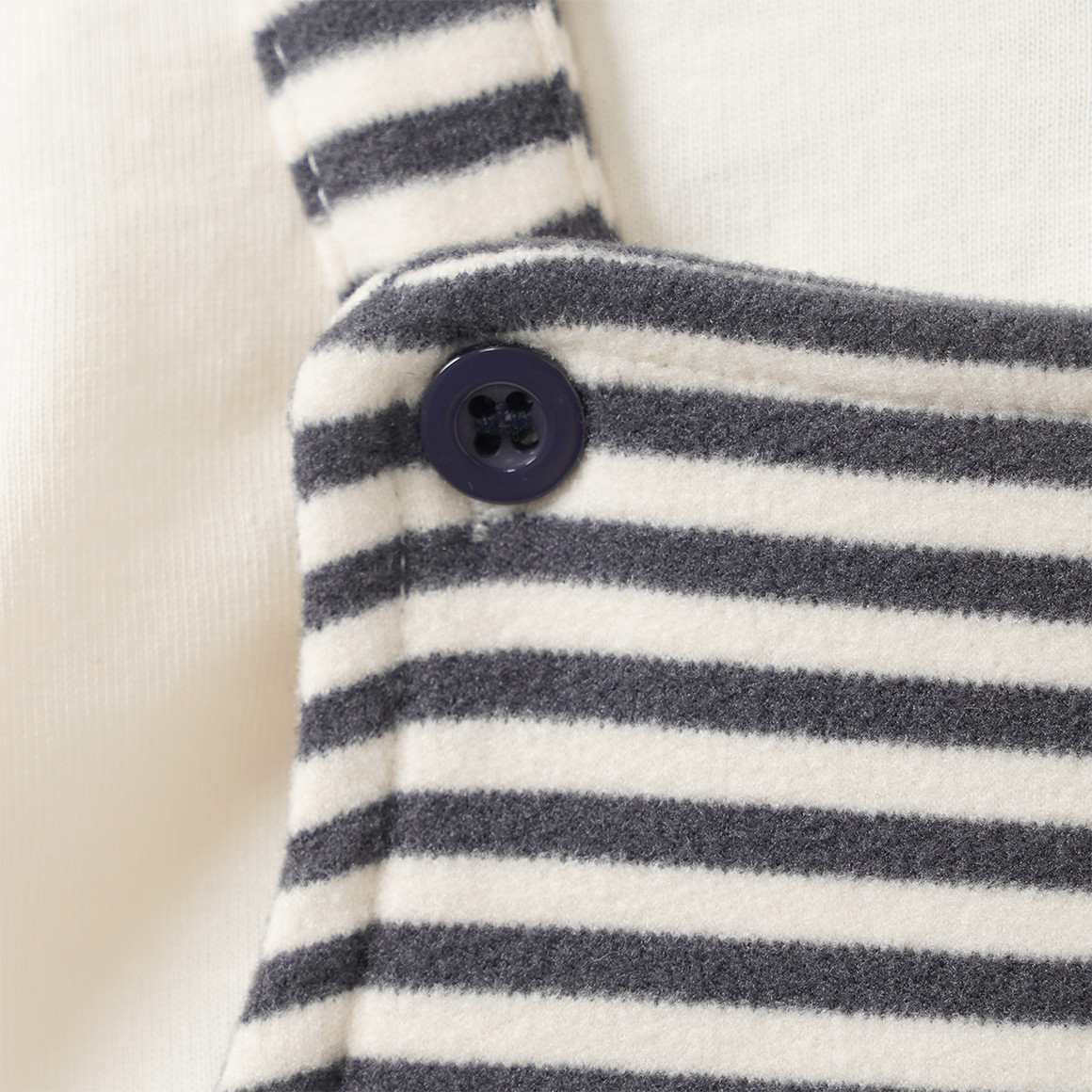 Rompertjes en shirts met lange mouwen 