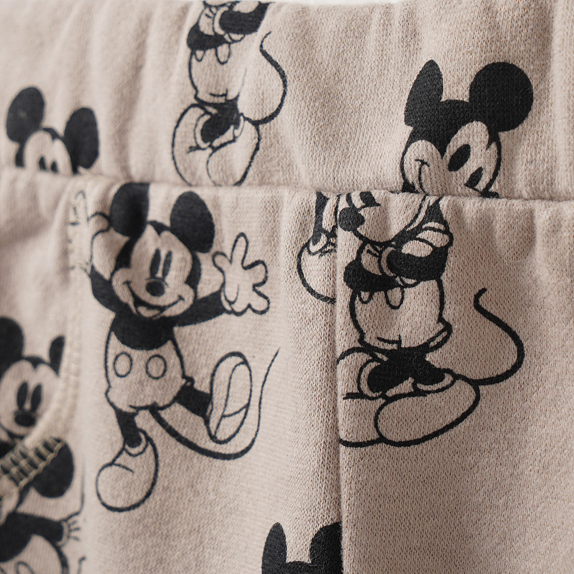 Micky Maus Jogginghose mit Allover-Print