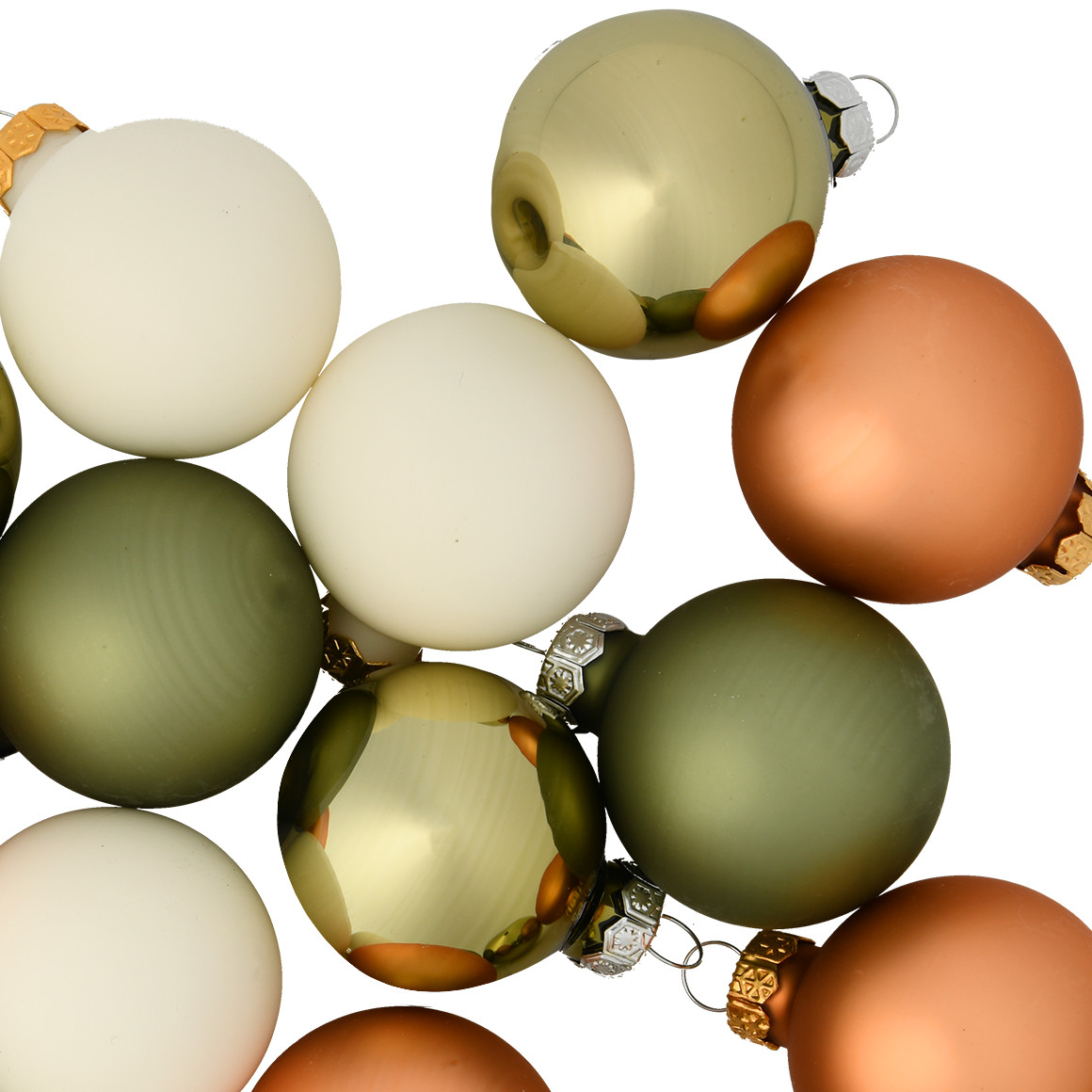 16 kerstballen in een Kledingsets