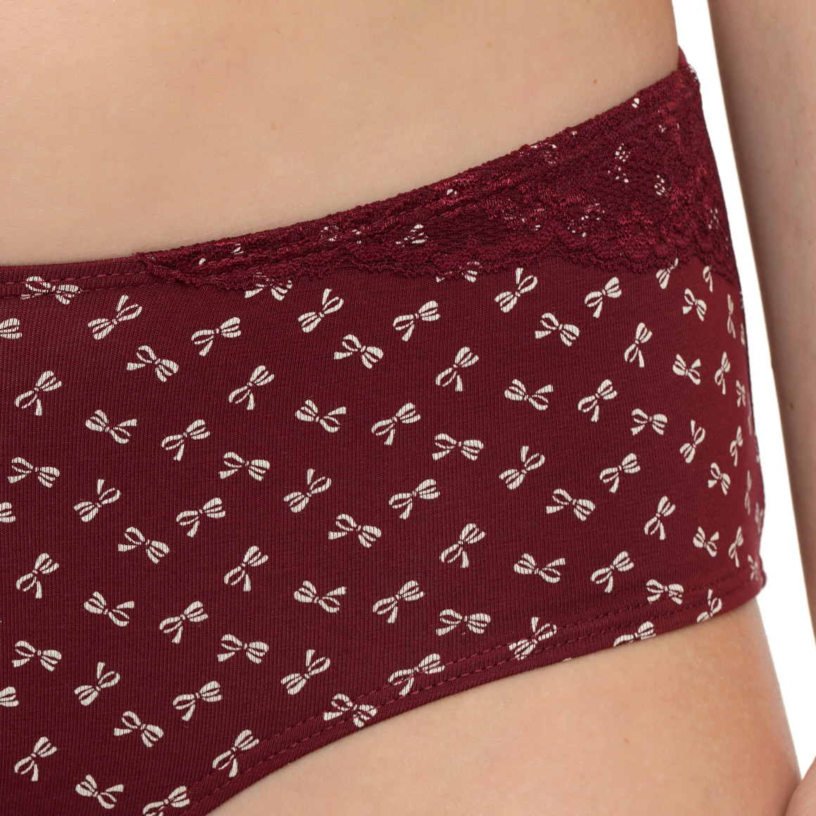 4 Damen Pantys in verschiedenen Dessins