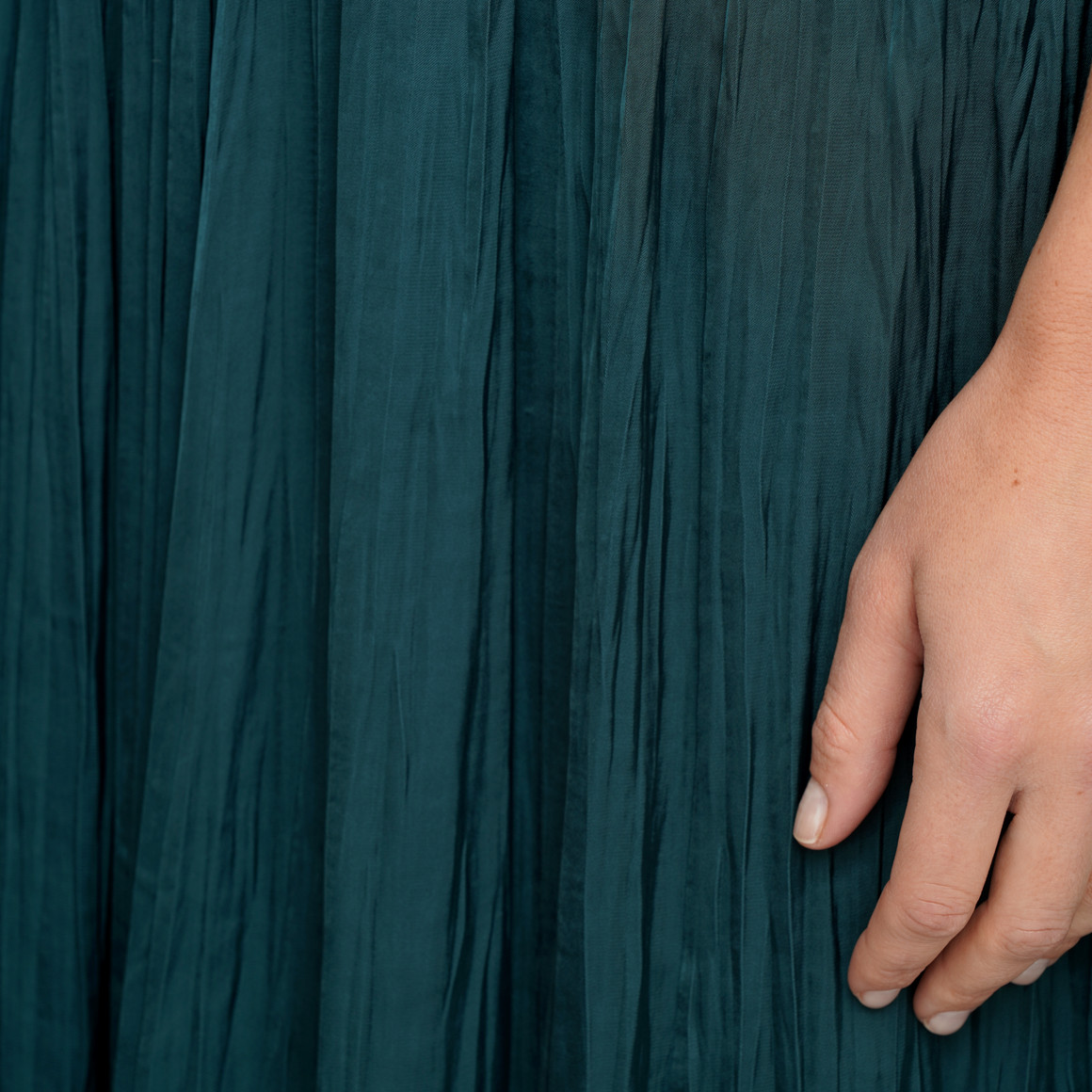 Damesrok met geplooide structuur