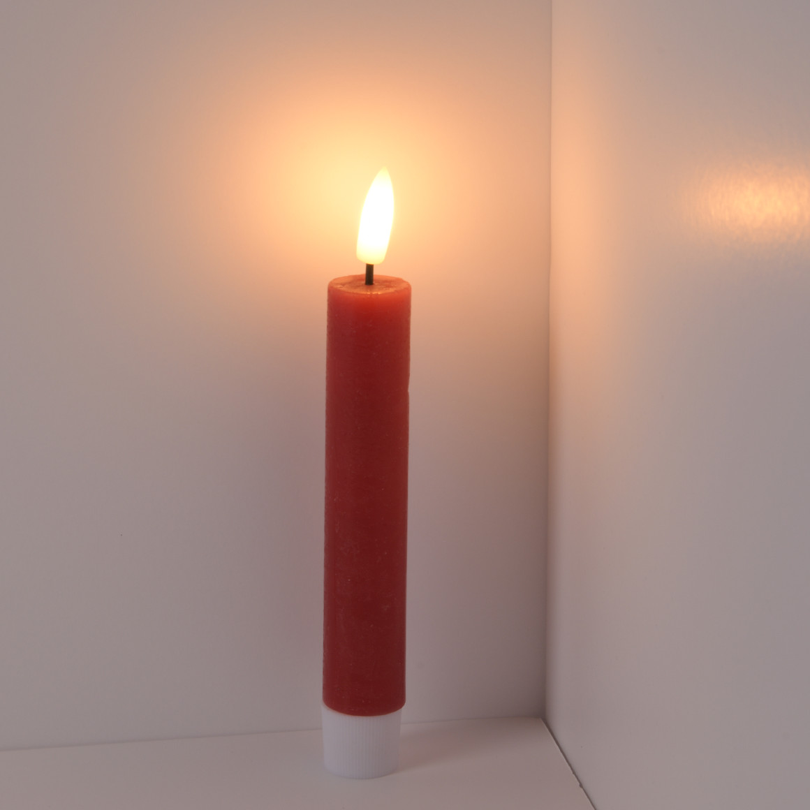 2 LED-Stabkerzen aus Wachs