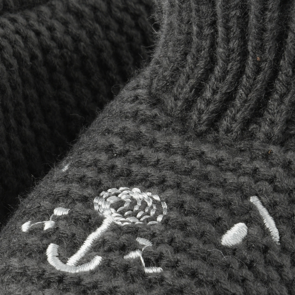 1 paar babyslofjes met berengezichtje