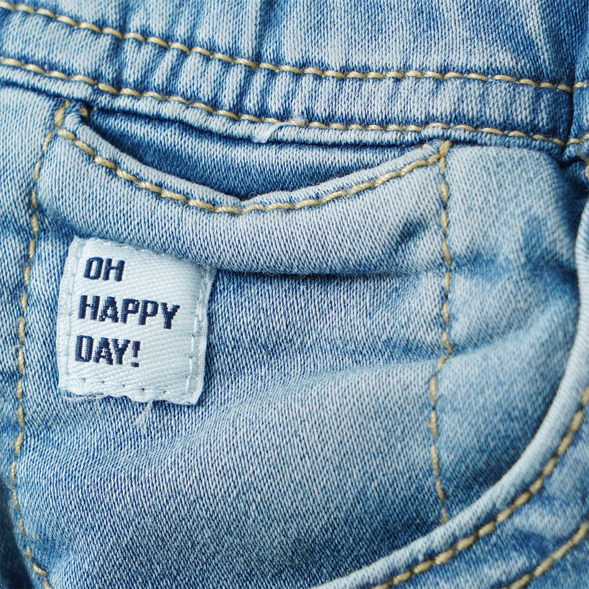 Baby Jeans mit Used-Effekt