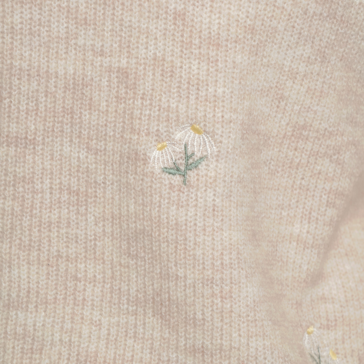 Gebreide damestrui met all-over borduursel