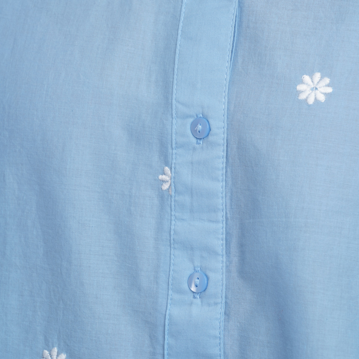 Damesblouse met all-over borduurwerk