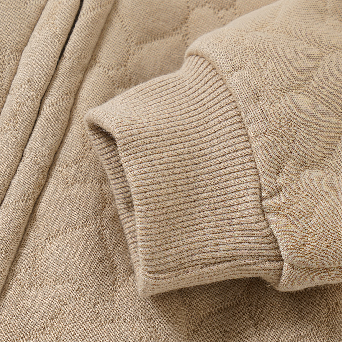 Mädchen Sweatjacke mit Herz-Steppung