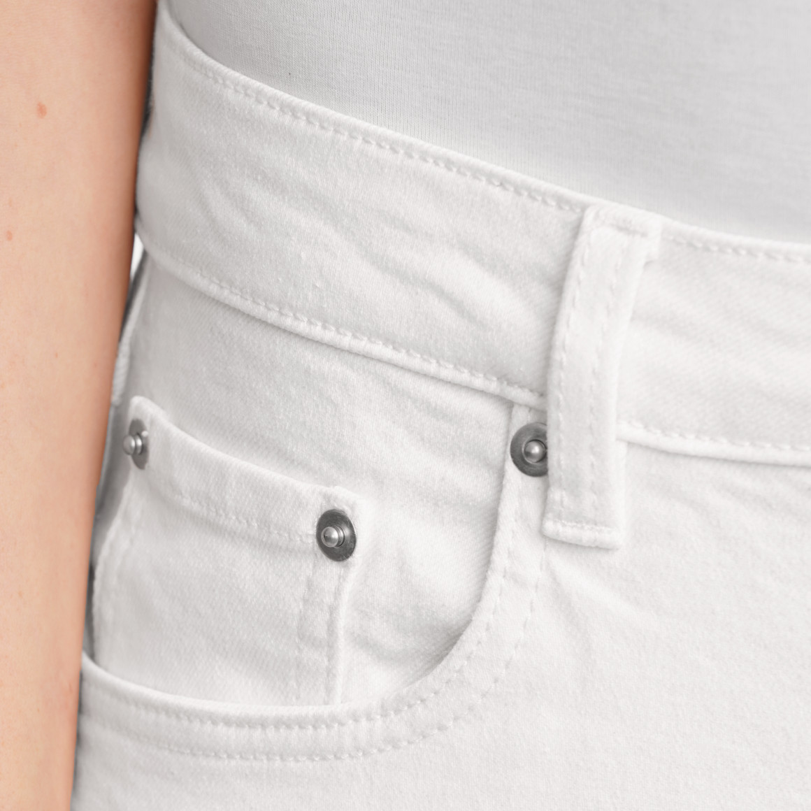 Damen Straight-Jeans im Five-Pocket-Style