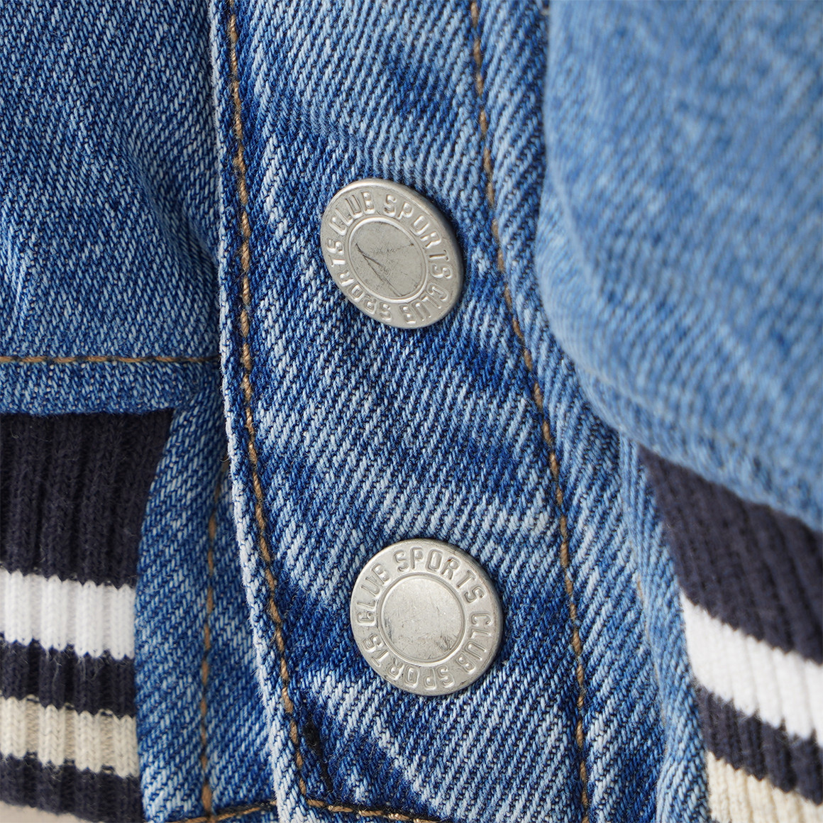 Jungen Jeansjacke mit Kapuze