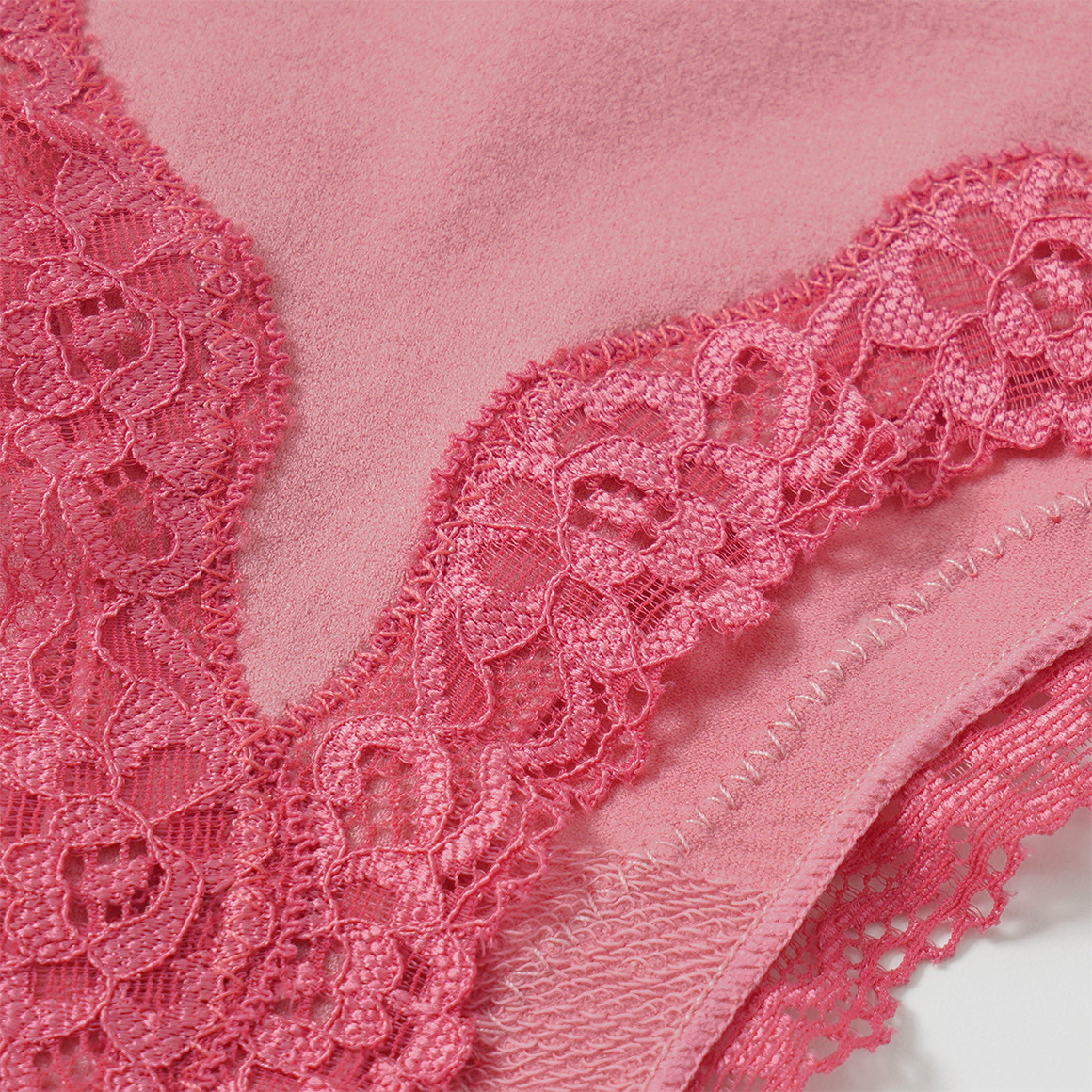 3 Damen Strings mit Spitze