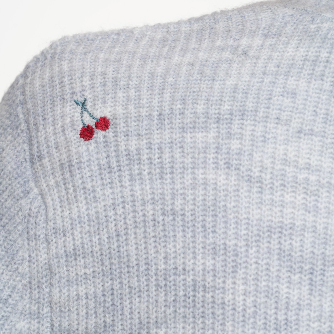 Damen Strickjacke mit Kirsch-Stickerei