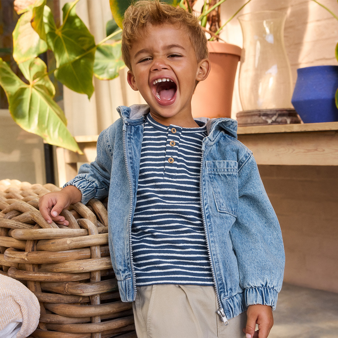 Baby jeansjasje met capuchon