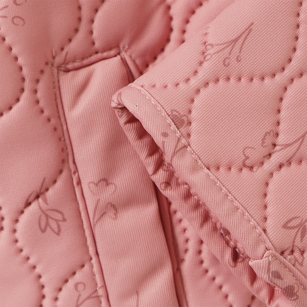 Baby Jacke mit Wellensteppung