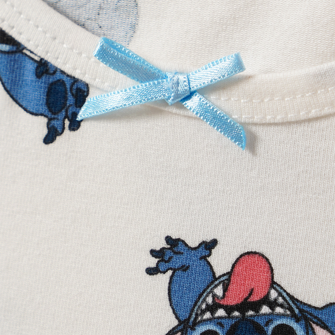 2 Disney Stitch Unterhemden
