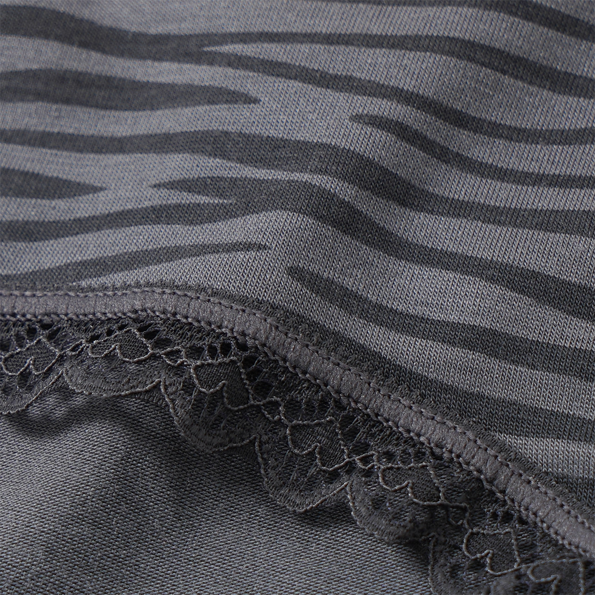 3 Damen Hipster mit Spitze