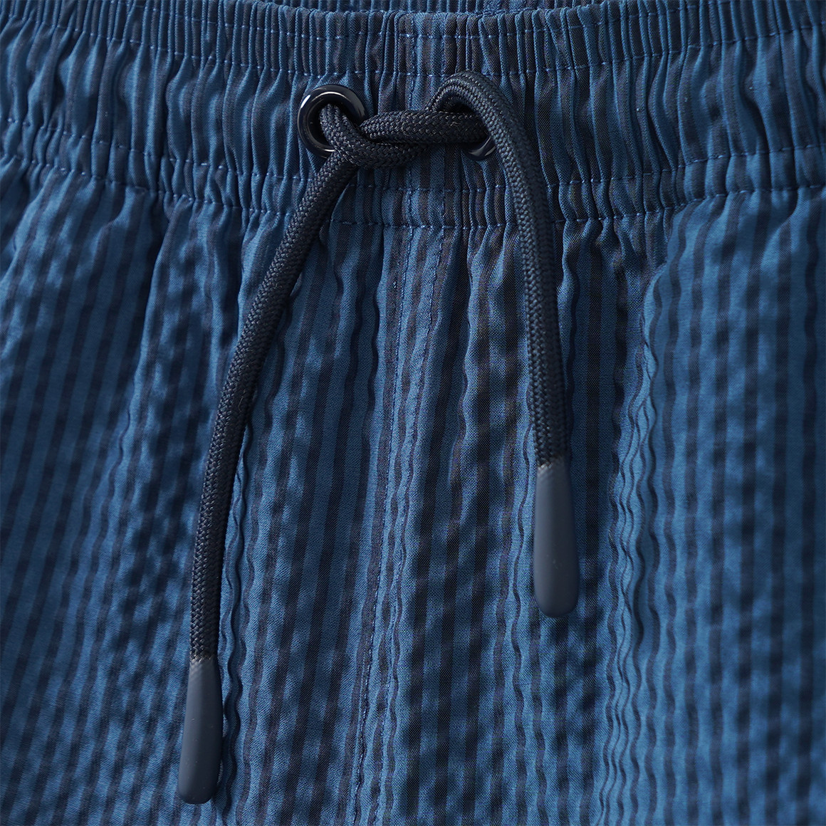 Jungen Badeshorts mit Seersucker-Streifen