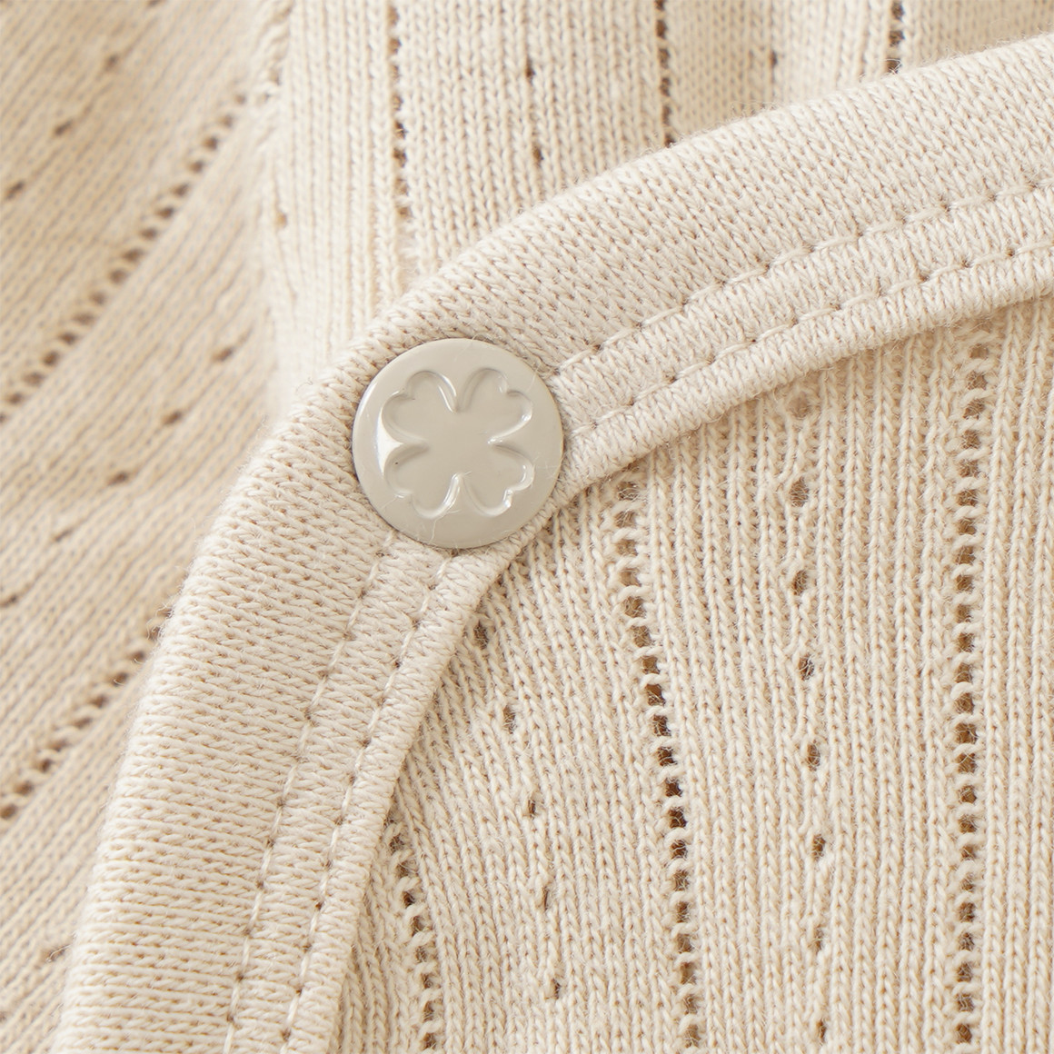 Newborn Wickelbody mit Lochmuster