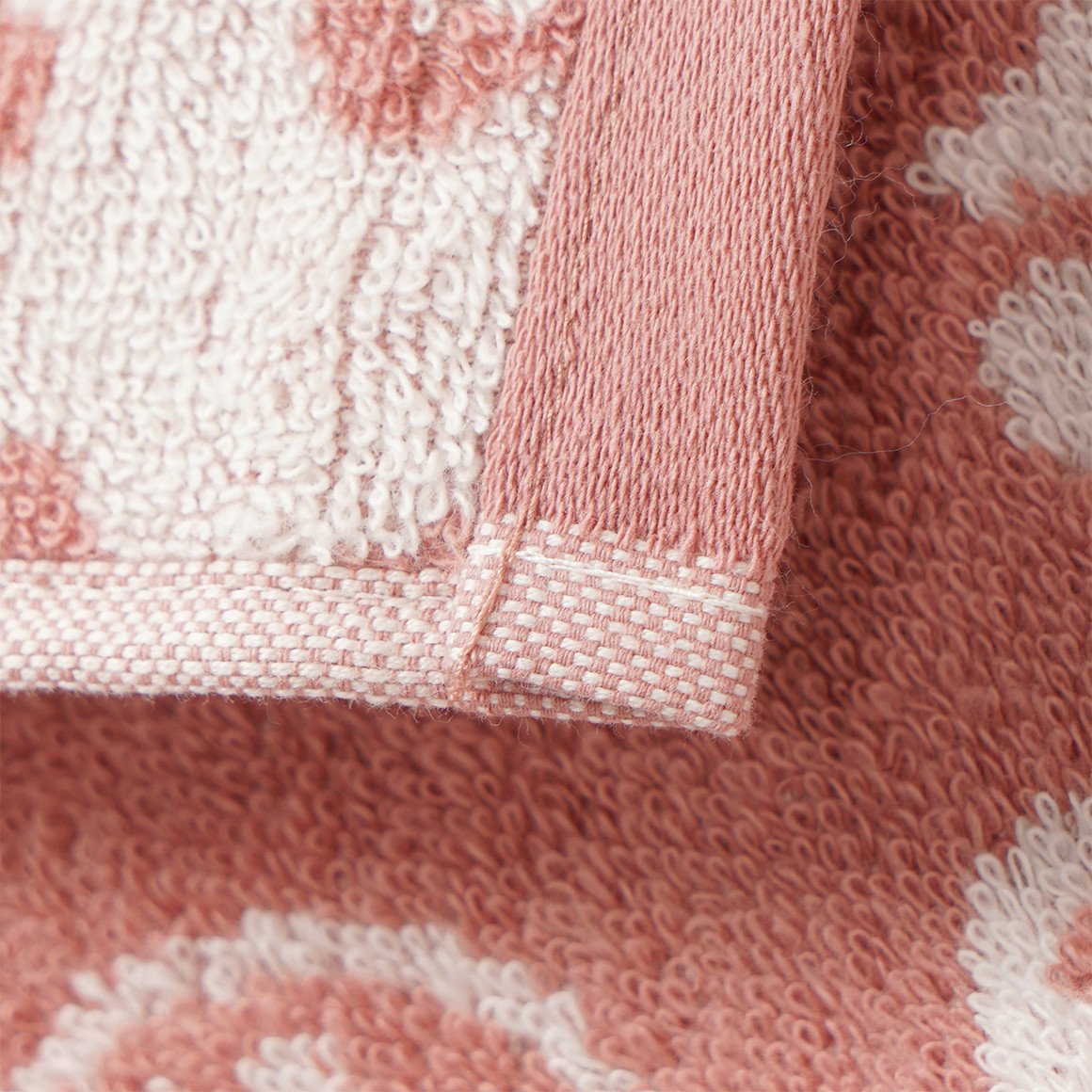 Gästetuch mit Herz-Allover