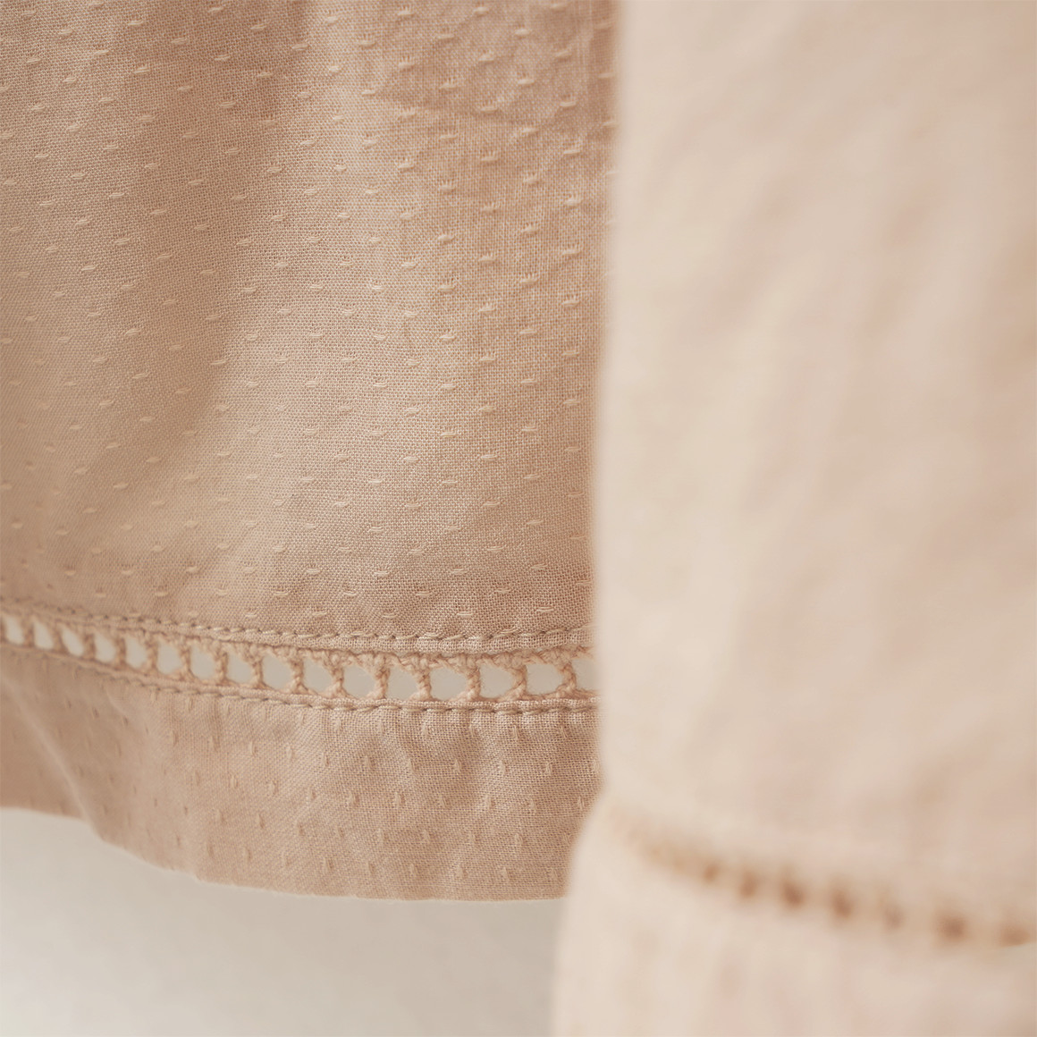 Mädchen Kleid mit Knöpfen