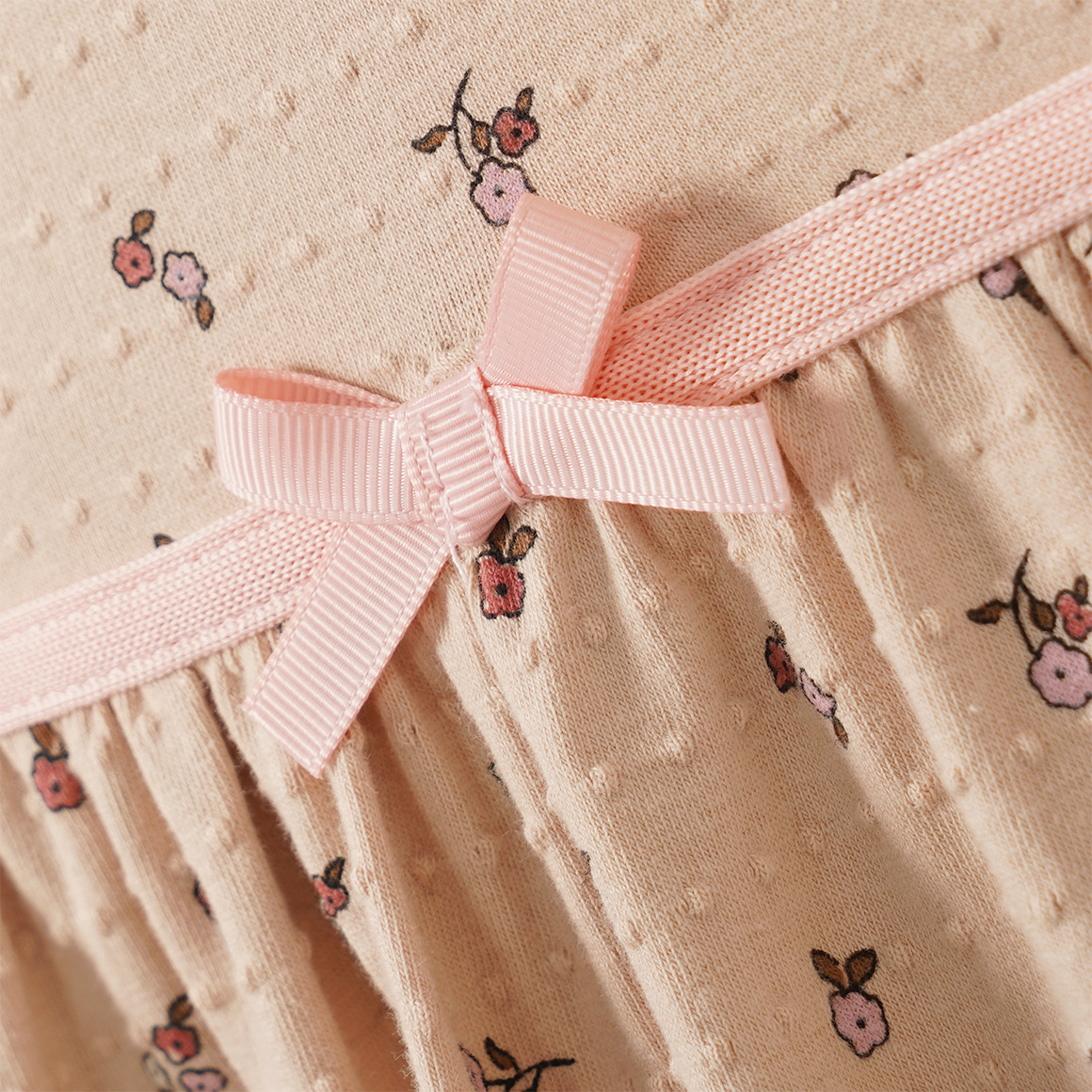 Mädchen Kleid mit Blümchen-Print