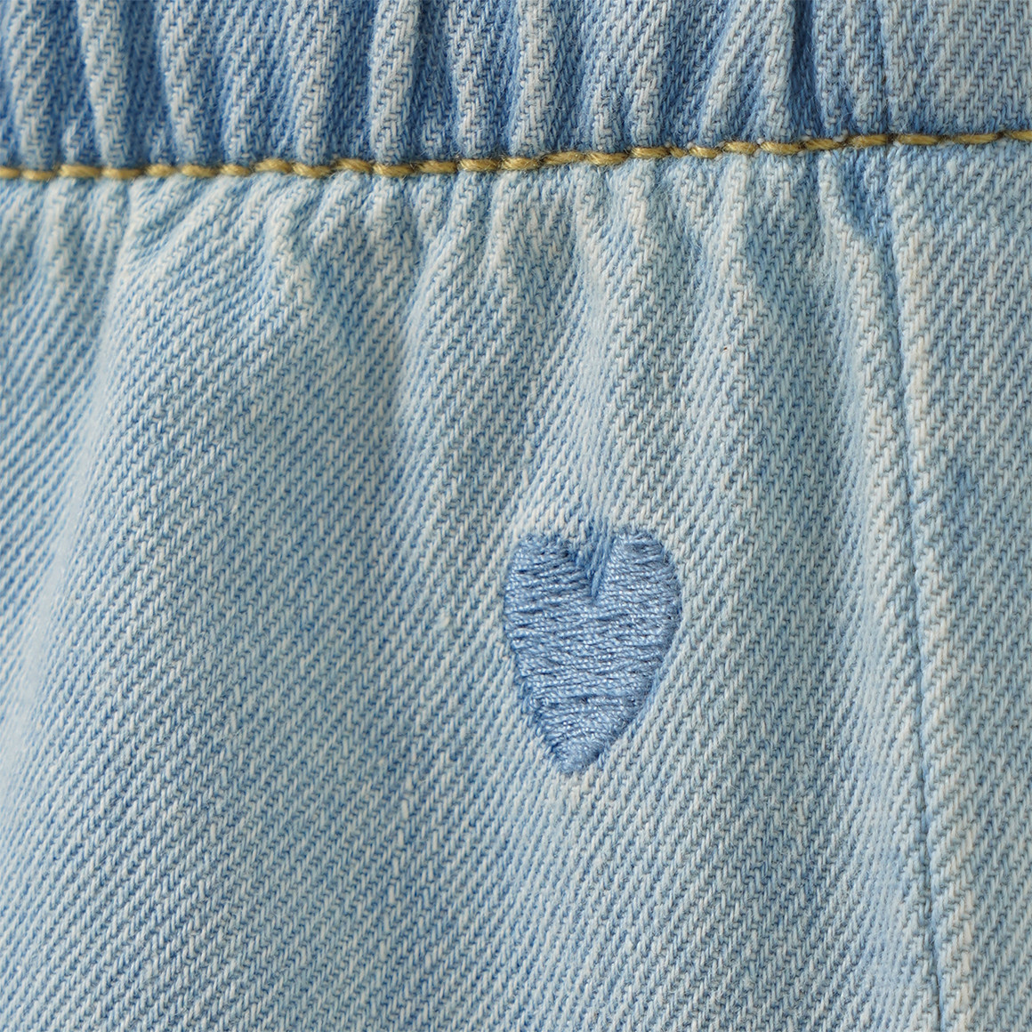 Baby Jeans mit Cargo-Taschen