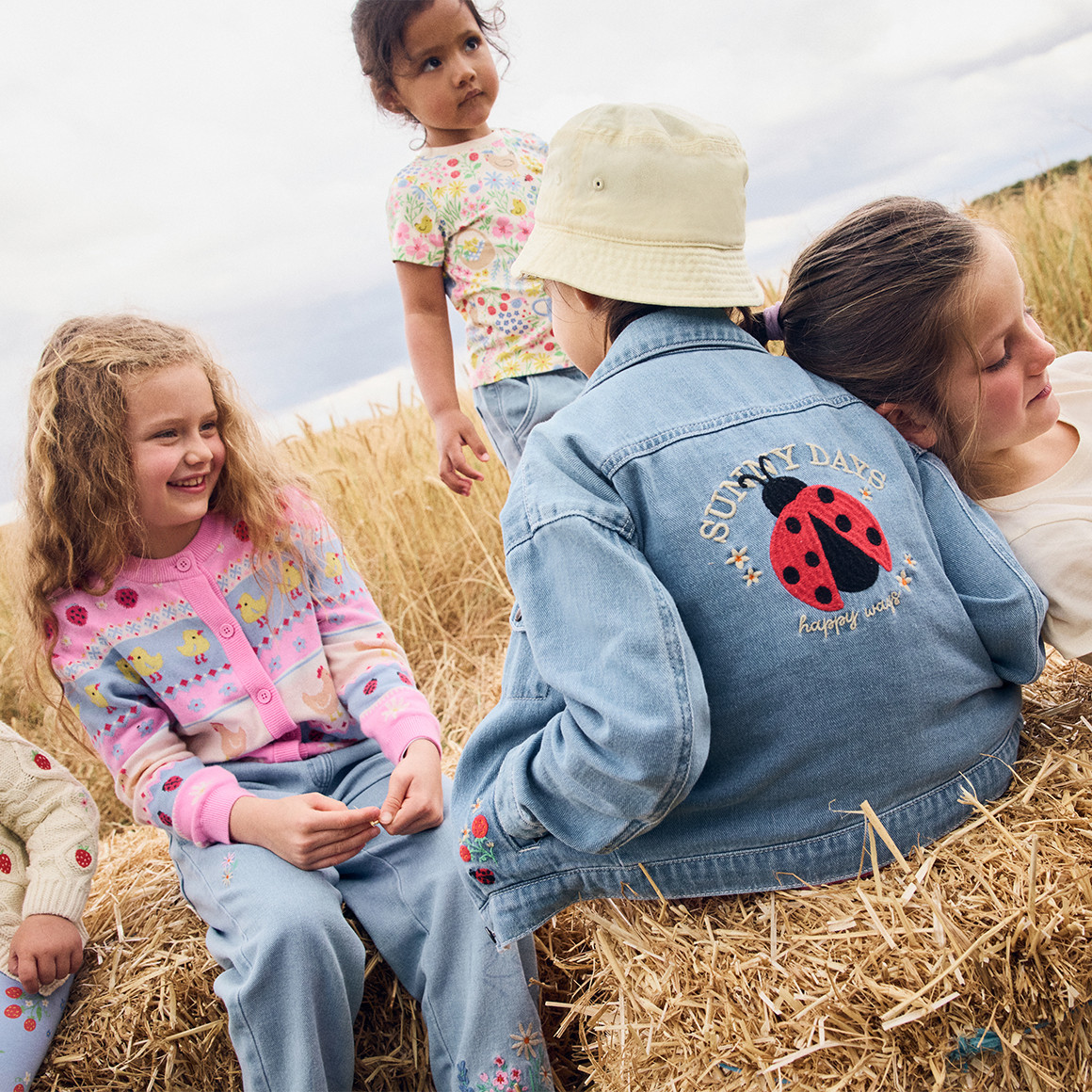 Mädchen Strickjacke mit Tier-Motiven