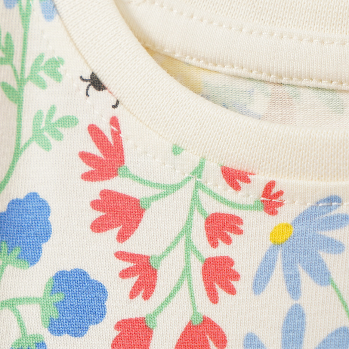 Mädchen T-Shirt mit Allover-Print