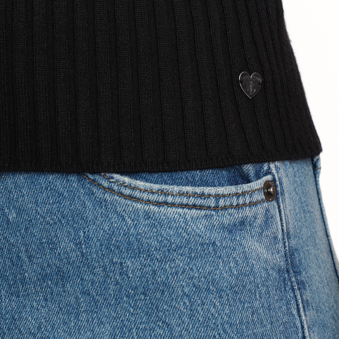 Damen Kurzarm-Strickpullover mit Rippstruktur