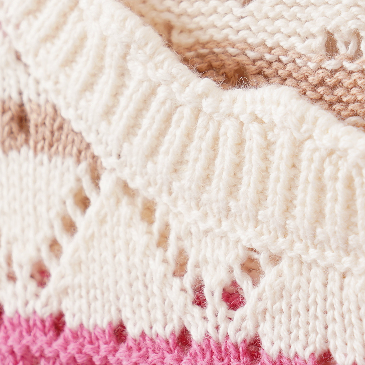 Mädchen Strickpullover mit Ajour-Muster