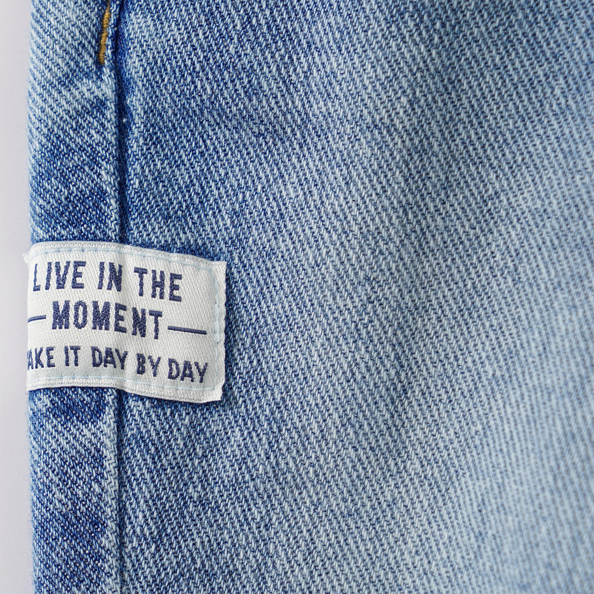 Baby Jeans aus Bio-Baumwolle