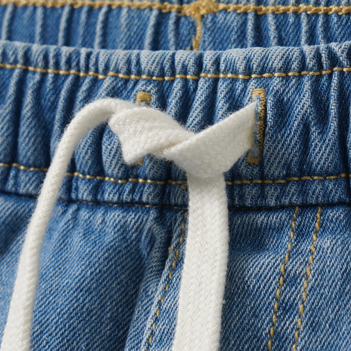 Jungen Cargo-Jeans mit Elastikbund