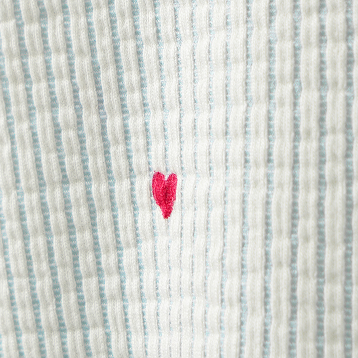 Mädchen Seersucker-Bluse mit Herz-Allover