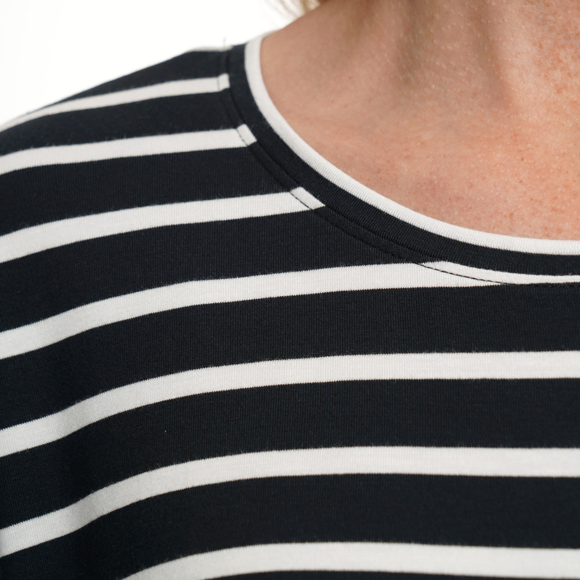 Damen T-Shirt mit fixierten Turn-ups