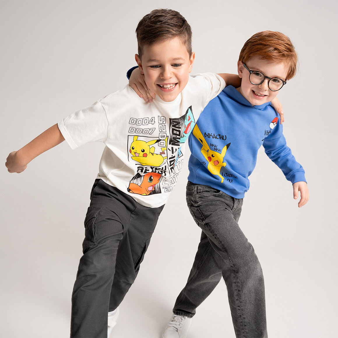 Pokémon Hoodie mit Pikachu-Motiv