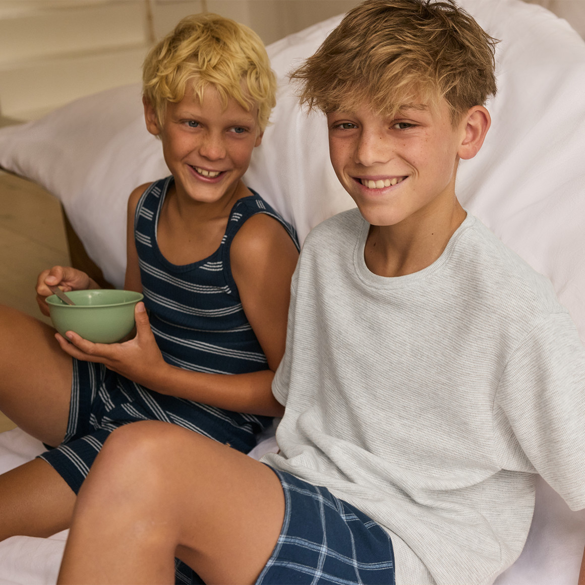 Jungen Shorty mit Waffelpiqué