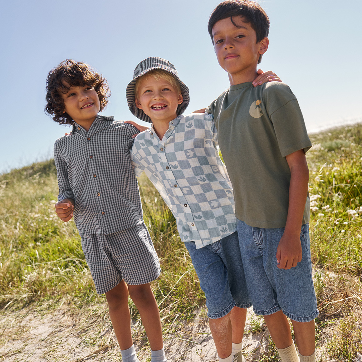 Jungen Hut mit Streifen