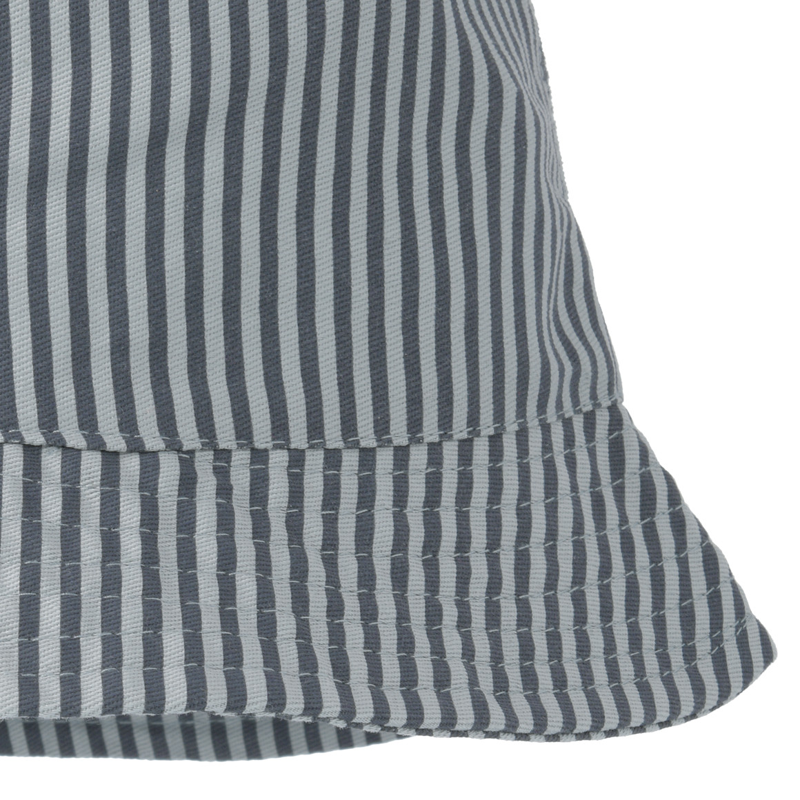 Jungen Hut mit Streifen