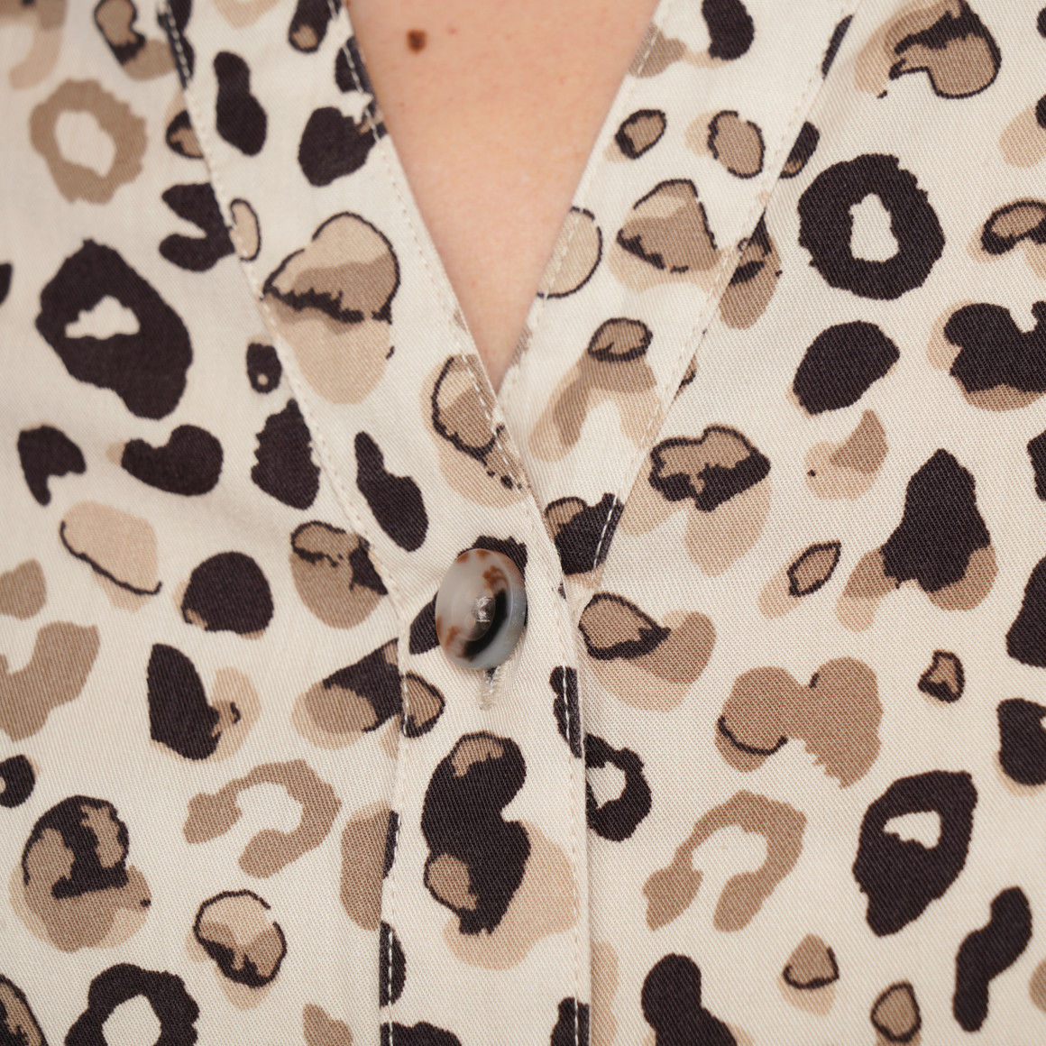 Damesblouse met all-over patroon