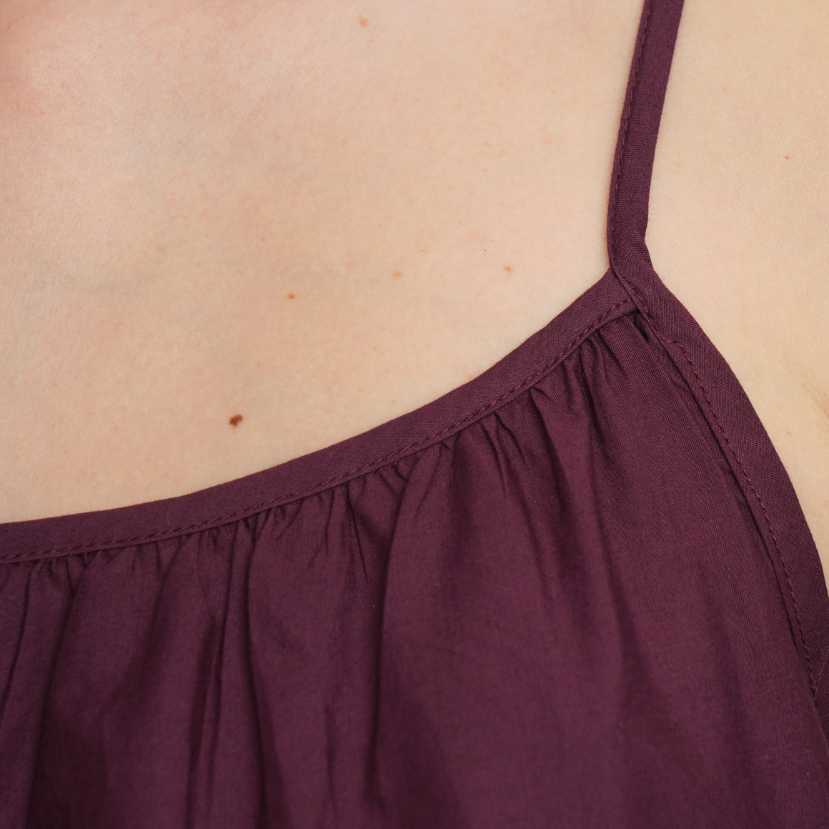 Damen Top mit Stickerei
