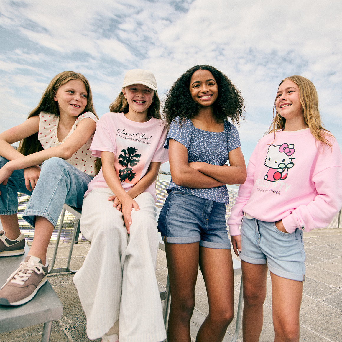 Hello Kitty Sweatshirt mit Front-Print